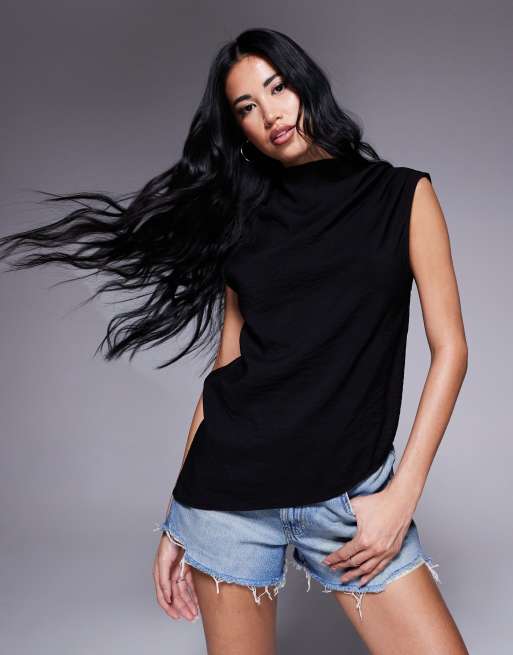 ASOS DESIGN - Top drappeggiato senza maniche nero con taglio asimmetrico