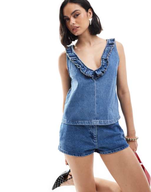 ASOS DESIGN - Top en denim avec volants à l'avant - Bleu moyen