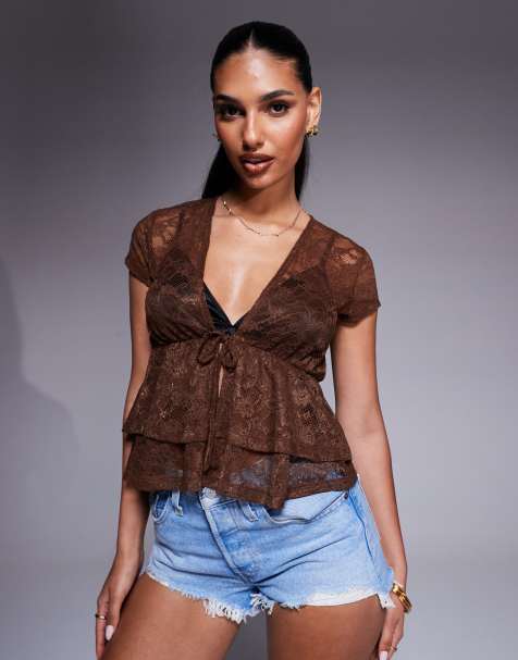 ASOS DESIGN - Top en dentelle transparente style festival avec liens noués devant et volants - Marron - view 1