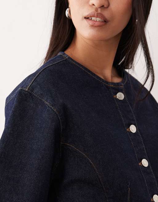 ASOS DESIGN - Top en jean sans col à manches courtes et taille cintrée - Indigo, 3 de 4