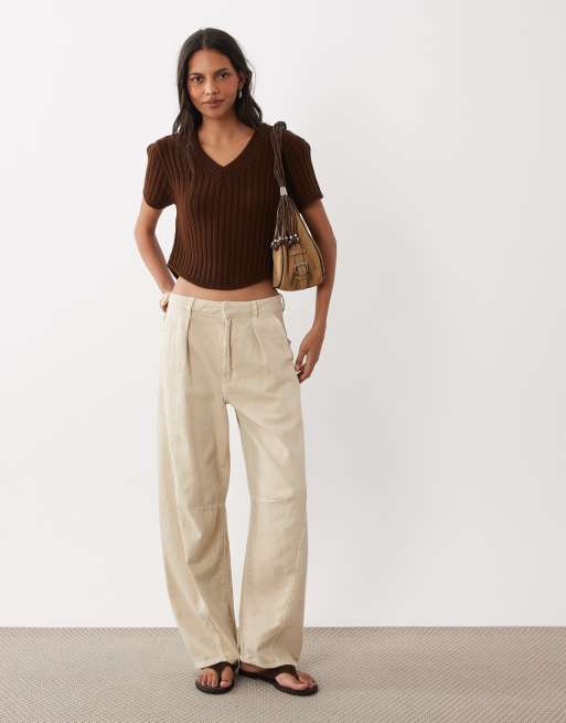 ASOS DESIGN top en maille à manches courtes et col V avec ourlet arrondi marron chocolat, 2 de 4