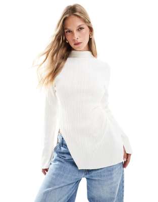 ASOS DESIGN - Top en maille côtelée avec détail drapé - Crème-Blanc