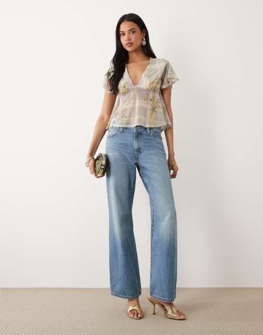ASOS DESIGN - Top en mousseline stretch à fleurs avec manches évasées, 2 de 4