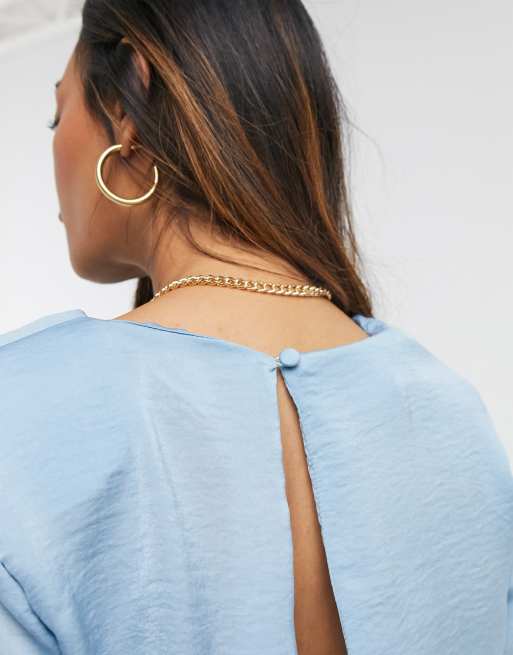 ASOS DESIGN - Top en satin à manches longues et épaulettes - Bleu pastel, 3 de 4