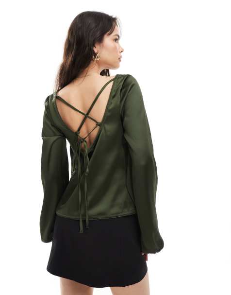ASOS DESIGN - Top en satin à manches longues et liens dans le dos - Vert - view 1
