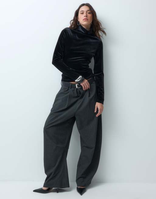 ASOS DESIGN top en velours à col roulé noir, 2 de 5