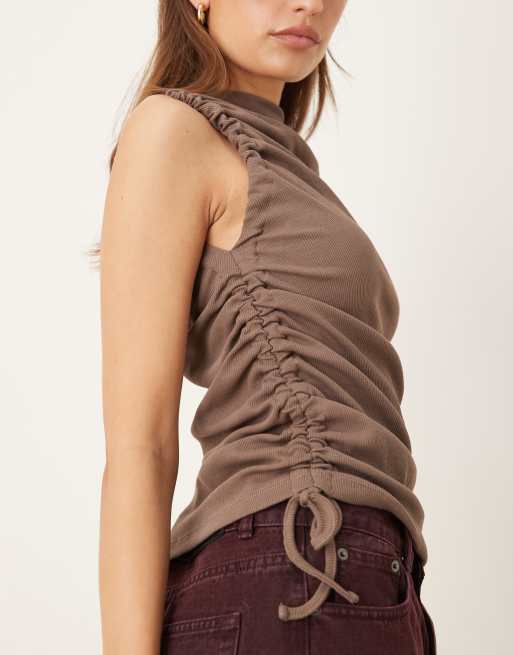 ASOS DESIGN - Top froncé côtelé sur le côté à col montant - Chocolat, 3 de 4