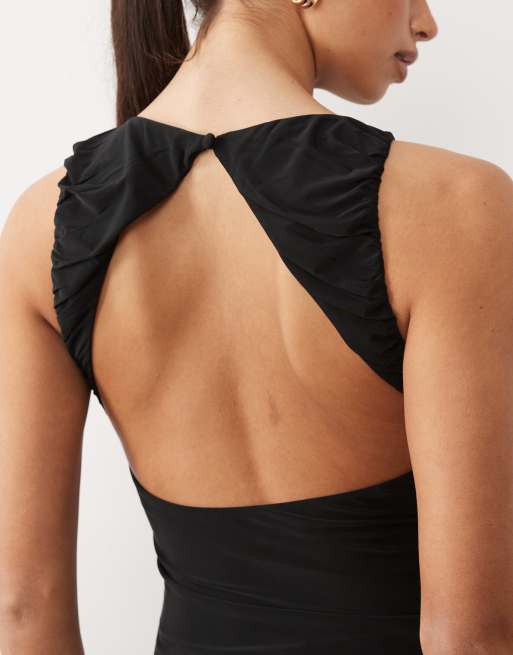 ASOS DESIGN - Top froncé près du corps à encolure bateau et ourlet en pointe - Noir, 4 de 4