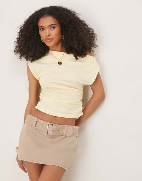 ASOS DESIGN - Top froncé sur les côtés à manches longues et épaules dénudées - Beurre - view 1