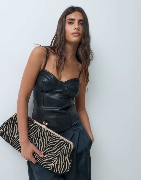 ASOS DESIGN top gorsetowy z imitacji skóry w czerni - view 1