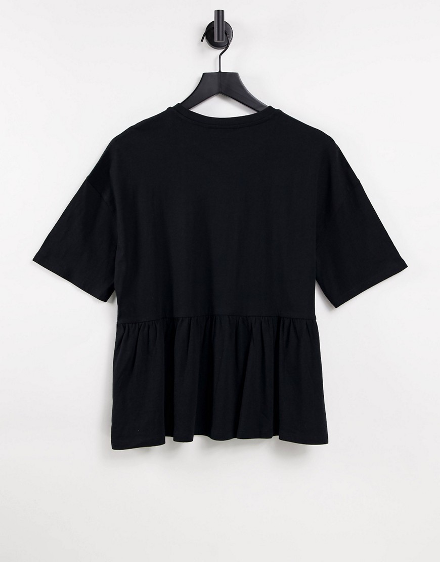 Top grembiule oversize in stile casual nero - ASOS DESIGN T-shirt donna  - immagine1