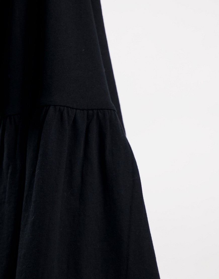 Top grembiule oversize in stile casual nero - ASOS DESIGN T-shirt donna  - immagine2