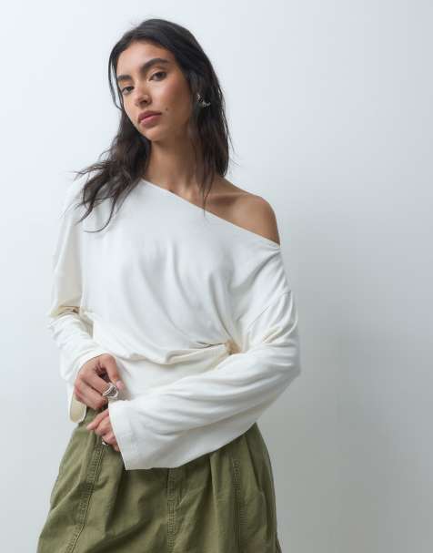 ASOS DESIGN top holgado con hombros descubiertos, manga larga y cintura ajustada en crema - view 1