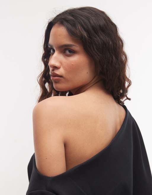 ASOS DESIGN top holgado de interlock con hombros descubiertos en negro, 4 de 4
