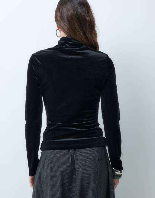 ASOS DESIGN top i velour med rullekrave i sort, 5 af 5