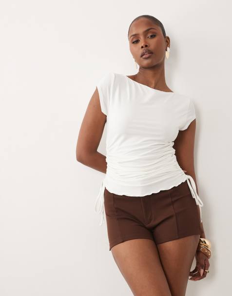 ASOS DESIGN – Top in Creme mit gekräuseltem Saum, gerafftem Tunnelzug und Flügelärmeln - view 1