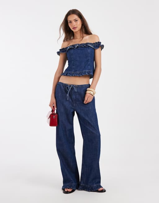 ASOS DESIGN - Top in denim blu medio con volant e scollo alla Bardot in coordinato, 2 di 4