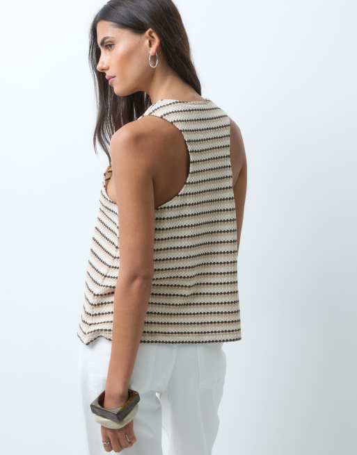 ASOS DESIGN - Top in jersey all'uncinetto marrone a righe con scollo rotondo in coordinato, 3 di 4