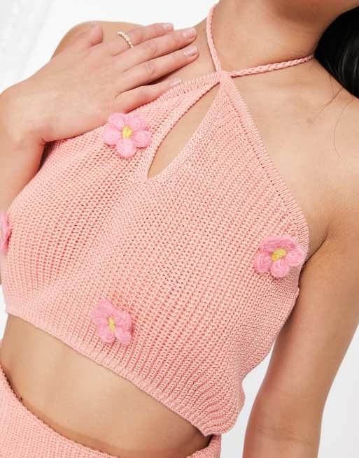 ASOS DESIGN - Top in maglia allacciato al collo con fiori 3D in coordinato, 4 di 4