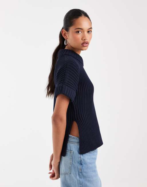 ASOS DESIGN top in maglia senza maniche con collo imbottito e spacchi laterali navy, 3 di 4