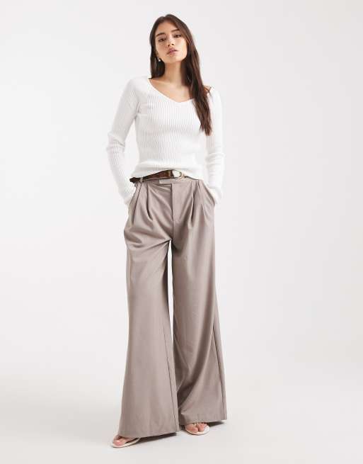 ASOS DESIGN - Top in maglia strutturata color crema con scollo a V, 3 di 4