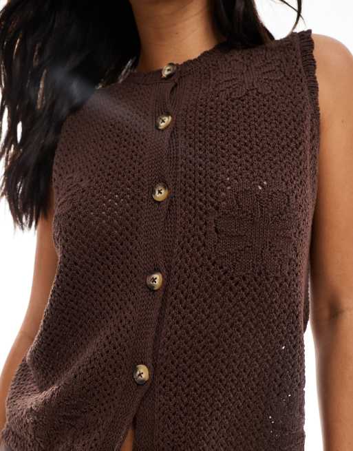 ASOS DESIGN - Top in maglia traforata marrone a fiori con bottoni, 4 di 4