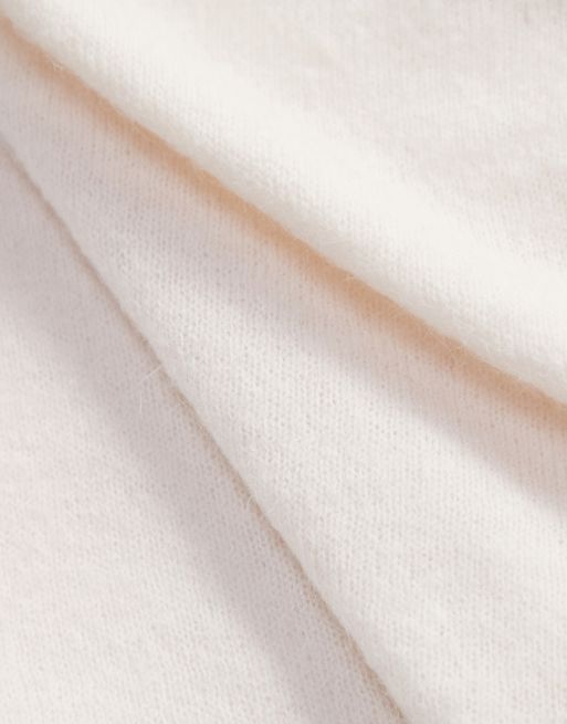 ASOS DESIGN - Top in maglina color crema con scollo a barchetta, 3 di 4