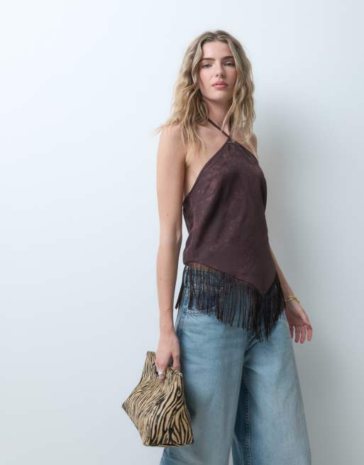 ASOS DESIGN top in raso allacciato al collo con dettagli a frange in marrone cioccolato, 1 di 5
