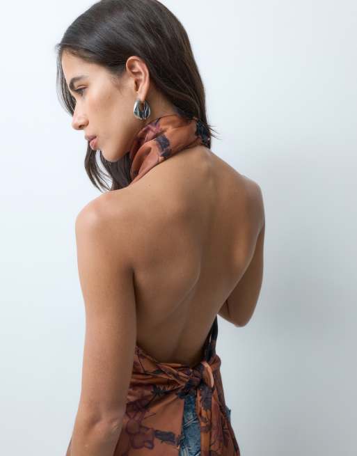 ASOS DESIGN top in raso con scollo ad anello e allacciatura sul retro, 2 di 5