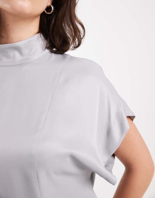 ASOS DESIGN - Top in raso grigio stretto in vita accollato, 4 di 4