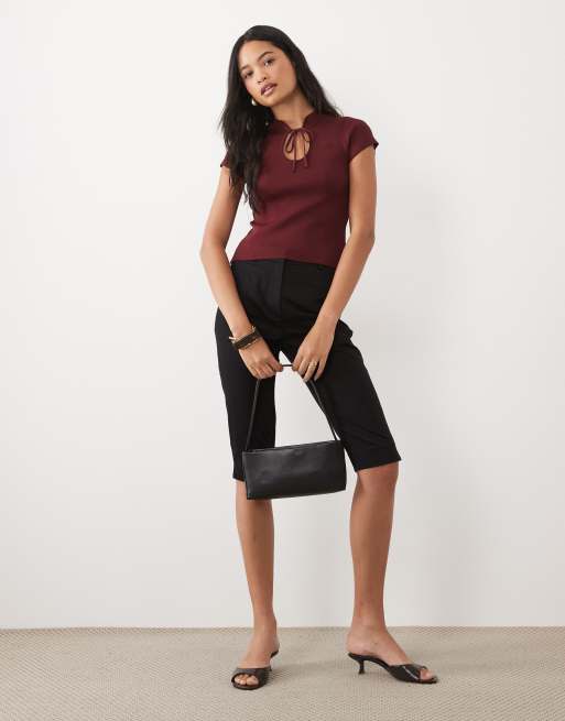 ASOS DESIGN top lavorato a maglia con apertura a goccia e maniche lunghe bordeaux, 3 di 4