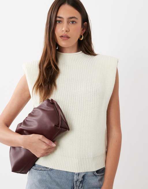 ASOS DESIGN top lavorato a maglia con spalle accentuate color crema