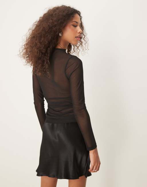 ASOS DESIGN - Top manches longues à col montant et fronces sur les côtés - Noir, 3 de 4