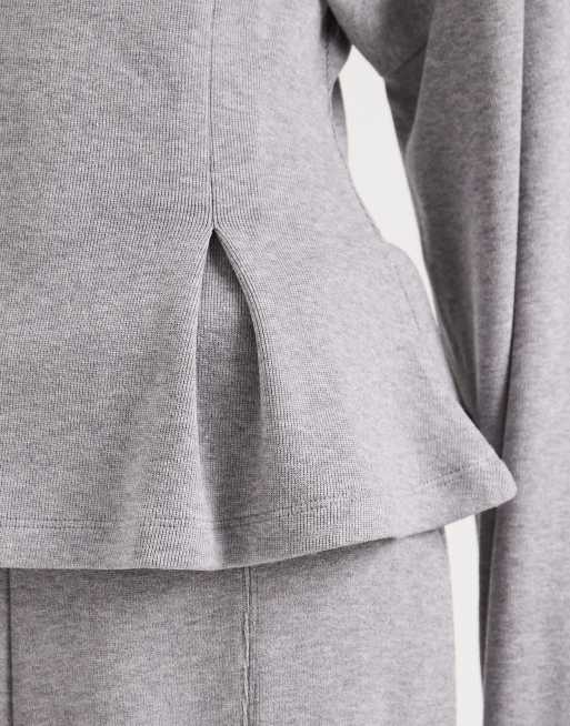 ASOS DESIGN - Top manches longues en fine maille à taille cintrée et poignets à large revers - Gris chiné, 3 de 4
