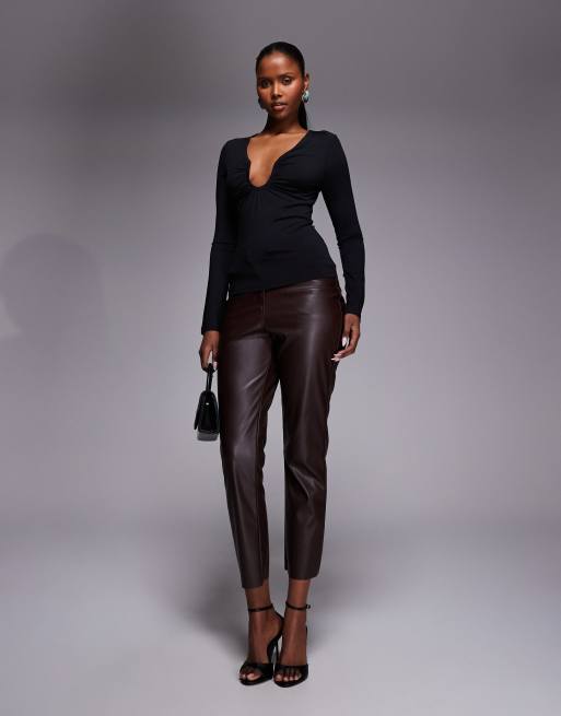 ASOS DESIGN - Top manches longues en polyamide avec encolure dégagée avec armature en U - Noir, 2 de 4