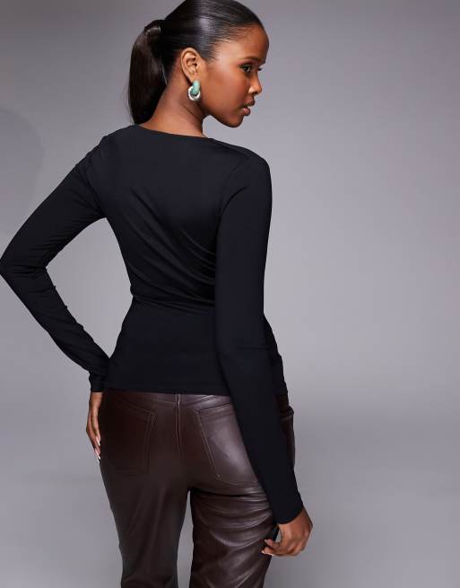 ASOS DESIGN - Top manches longues en polyamide avec encolure dégagée avec armature en U - Noir, 3 de 4