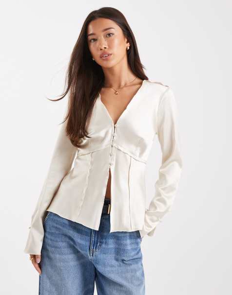 ASOS DESIGN - Top manches longues en satin boutonné devant - Champagne - view 1