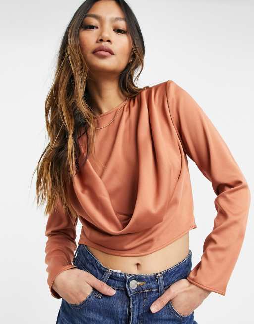 ASOS DESIGN - Top manches longues en satin drapé à l'avant - Rouille, 3 de 4