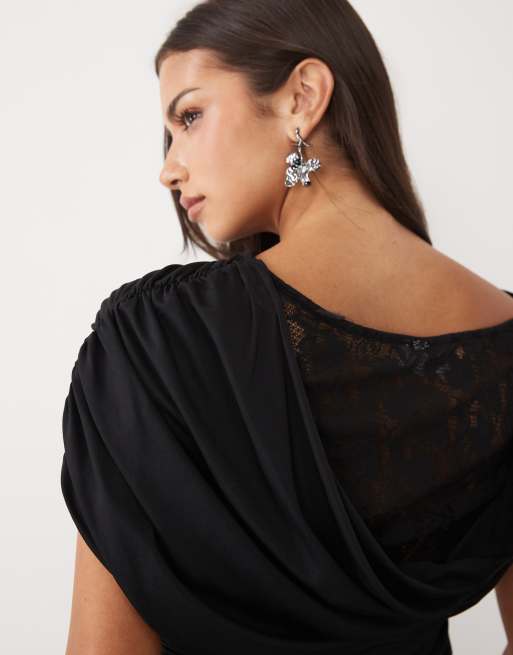 ASOS DESIGN top med draperet ryg, asymmetrisk snit og blondestykke i sort, 3 af 4