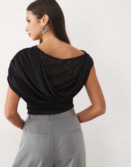 ASOS DESIGN top med draperet ryg, asymmetrisk snit og blondestykke i sort, 4 af 4