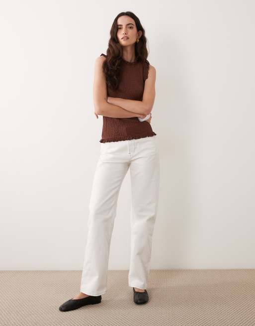 ASOS DESIGN top med flæsekant i brun, 2 af 4