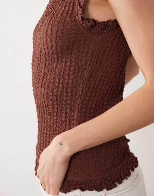 ASOS DESIGN top med flæsekant i brun, 3 af 4