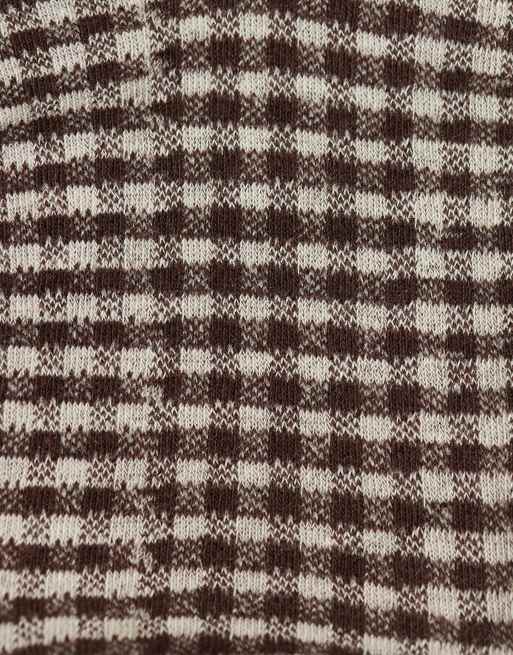 ASOS DESIGN top med gingham-tern og flæsekant i sort og beige, 2 af 3
