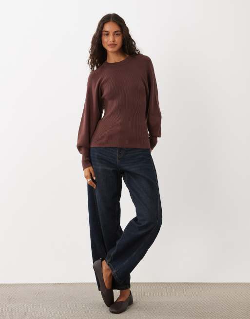 ASOS DESIGN top med strukturerede voluminøse ærmer i chokolade, 2 af 4
