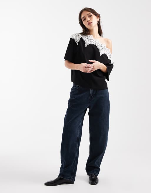 ASOS DESIGN - Top met afhangende schouder en kanten rand in zwart, 2 van 4