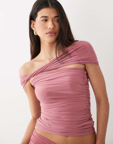 ASOS DESIGN - Top met blote schouder en gedraaid detail in beigeroze, deel van co-ord set - view 1