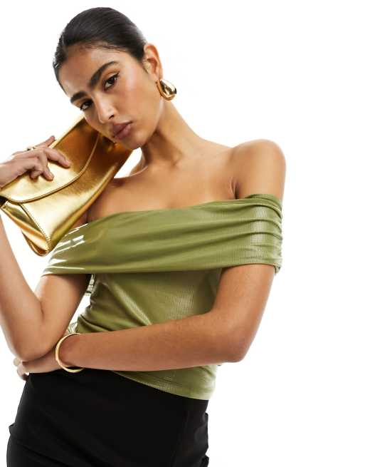 ASOS DESIGN - Top met blote schouder en lovertjes in kaki