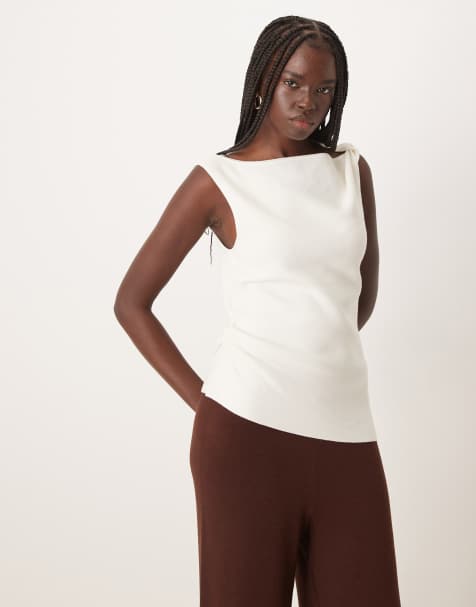 ASOS DESIGN - Top met gedraaide schouders in crème - view 1