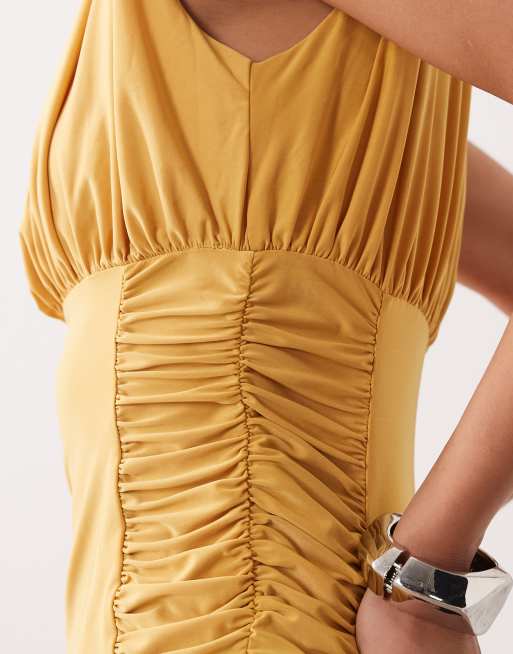 ASOS DESIGN top met gerimpelde taille, opstaande hals en schoudervullingen in oker, 4 van 4