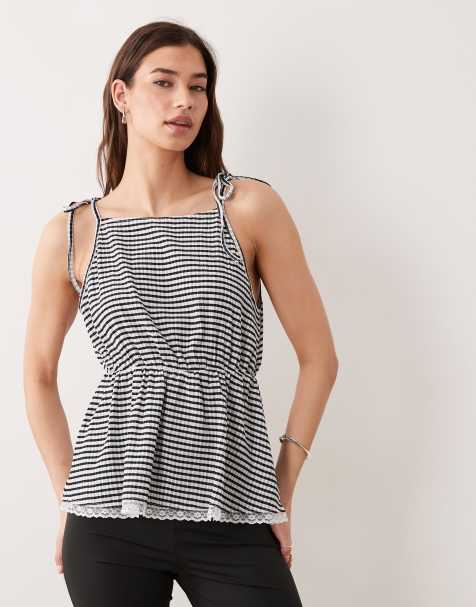 ASOS DESIGN - Top met gingham ruit en kanten randen in zwart-wit, deel van co-ord set - view 1